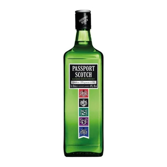 PASSPORT SCOTCH WHISKY C/700 ML
